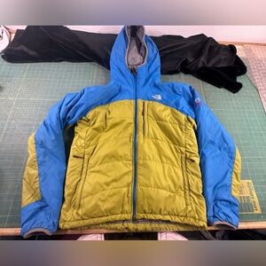 The North Face Summit Series Insulated Hooded Jacket L/G – Blue/Green